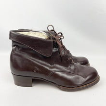 Load image into Gallery viewer, Original 1940's Chocolate Brown Glace Leather Real Fur Lined Lace Up Boots - UK 5.5 6