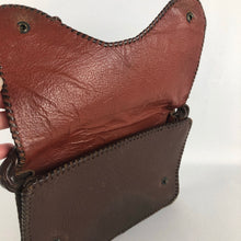 Load image into Gallery viewer, Original 1930s 1940s Brown Textured Leather Hand Bag