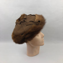 Load image into Gallery viewer, Vintage 1950s Fur Trimmed Hat
