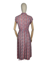 Load image into Gallery viewer, Original 1940's Red, White and Blue Floral Linen Dress with Neat Collar - Bust 34 35 *