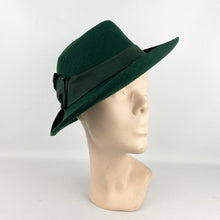 Load image into Gallery viewer, Original 1930's or 1940's Forest Green Felt Fedora with Neat Side Trim - Great Vintage Hat