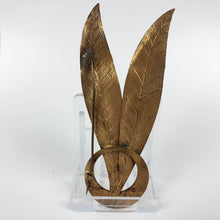 Load image into Gallery viewer, Vintage 1930s Double Feather Autumnal Brooch