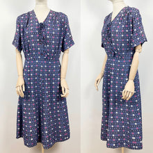Load image into Gallery viewer, Volup Original 1940s Pure Silk Stripe Day Dress - Bust 42 44