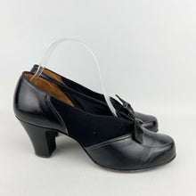 Load image into Gallery viewer, Original 1940's Black Leather and Suede Classic Court Shoes with Bow Trim in the Front - UK 6 6.5