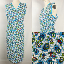 Load image into Gallery viewer, 1940s Floral Cotton Apron - Would Make A Great Summer Dress - Bust 36 38 40 *