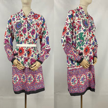 Load image into Gallery viewer, Original 1940s Novelty Print Cotton Smock with Smiling Chinese Dragon Design