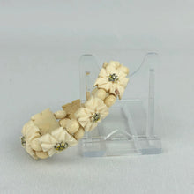Load image into Gallery viewer, 1940s Carved Bovine Elasticated Bracelet