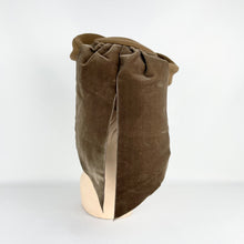 Load image into Gallery viewer, Original 1940s Chocolate Brown Felt Hat with Oversized Velvet Trim by Florence Reichman