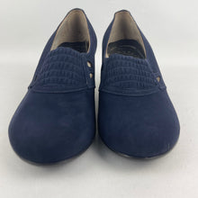 Load image into Gallery viewer, Original 1940's 1950's Deadstock Blue Suede Court Shoes with Cutout Detail - UK 4