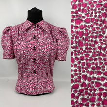 Load image into Gallery viewer, 1940's Reproduction Novelty Print Cotton Blouse with Valentine Heart Print - Bust 34" 35" 36"