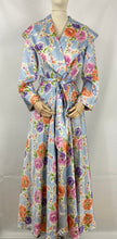 Load image into Gallery viewer, Original 1940s 1950s Chaslyn Model Luxurious Feel Blue Housecoat in a Pretty Floral Print - Bust 36 37 38