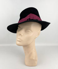 Load image into Gallery viewer, Original 1930's Black Fur Felt Fedora with Burgundy Coloured Suede Trim *