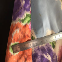 Load image into Gallery viewer, Original 1940s 1950s Chaslyn Model Luxurious Feel Blue Housecoat in a Pretty Floral Print - Bust 36 37 38