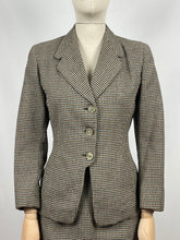 Load image into Gallery viewer, Original 1940s Houndstooth Check Suit in Green, Blue and Brown - Bust 35 36 - Petite