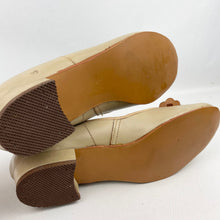 Load image into Gallery viewer, Original 1950's Dark Beige Leather Shoes with Gold Tone Trim - UK 6
