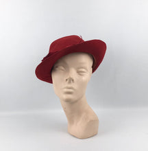 Load image into Gallery viewer, 1930s 1940s Red Felt Fedora with Red Grosgrain Trim