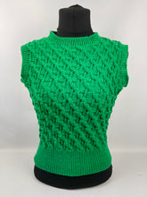 Load image into Gallery viewer, Reproduction 1940s Twisted Cable Slipover in Grass Green - Bust 34 35 36