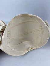 Load image into Gallery viewer, Original 1920's 1930's Fine Straw Cloche Hat in Cream - Perfect For Summer