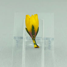 Load image into Gallery viewer, Vintage Carved Crocus Flower Brooch