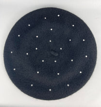 Load image into Gallery viewer, Original 1950s Inky Black Machine Knitted Beret with Paste Decoration