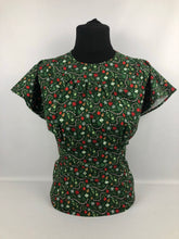 Load image into Gallery viewer, 1940s Reproduction Christmas Blouse in Riley Blake Cotton - Bust 36" 38"