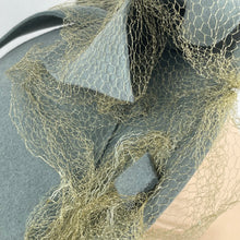 Load image into Gallery viewer, Original 1930’s 1940’s Blue Grey Bogie De Bow Felt Hat with Bow and Net Trim with Matching Hat Pins