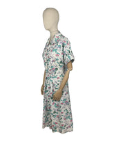 Load image into Gallery viewer, Original 1940's or 1950's Volup St Michael CC41 Cotton Floral Frock - Bust 42 44 *