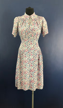 Load image into Gallery viewer, Exceptionally Beautiful 1930s Floral Dress - Bust 34 35 36