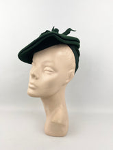 Load image into Gallery viewer, Original 1940's Forest Green Felt Hat with Triple Bow Detail