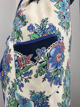 Load image into Gallery viewer, 1930s Bold Floral Cotton Apron - Bust 36 38 40