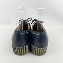 Load image into Gallery viewer, 1940's 1950's Blue Leather Lace Up Shoes with Crepe Soles - UK 5