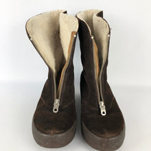 Load image into Gallery viewer, Original 1950s Clarks Wide Fitting Fur Lined Zip Front Boots - UK 6