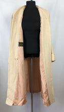 Load image into Gallery viewer, 1940s Volup Wool Swagger Coat in Cream Check with Single Button - Bust 40 42 44