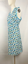 Load image into Gallery viewer, 1940s Floral Cotton Apron - Would Make A Great Summer Dress - Bust 36 38 40 *