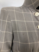 Load image into Gallery viewer, 1940s 11011 Grey and Cream Fit and Flare Check Coat - Bust 34