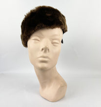 Load image into Gallery viewer, Original 1940s Chocolate Brown Felt Winter Hat Trimmed With Real Fur