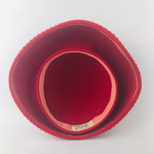 Load image into Gallery viewer, 1950s Vibrant Red Felt Hat with Pink Trim