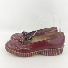Load image into Gallery viewer, Original 1940's 1950's Ox Blood Red Leather Slip on Shoes with Bow Trim - UK 5 *