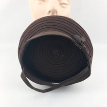 Load image into Gallery viewer, 1940s Chocolate Brown Felt Seamed Beret Hat