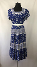 Load image into Gallery viewer, 1940s Blue and White Floppy Cotton Dress - Bust 38 39
