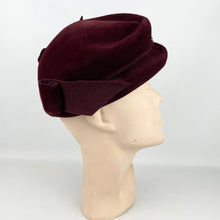 Load image into Gallery viewer, Original 1950's Dark Burgundy Close Fitting Fur Felt Hat with Gold-tone Trim