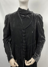 Load image into Gallery viewer, Original 1930s Black Cotton Velvet Opera Coat with Incredible Collar Detail - Bust 40 41 42