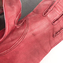 Load image into Gallery viewer, Original 1940s Burgundy Kid Leather Gloves