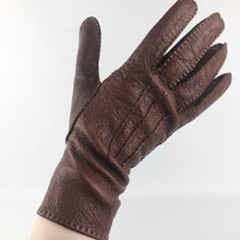 Load image into Gallery viewer, Original 1940s 1950s Soft Brown Leather Gloves with Button Closure - Size 7 or 7.5