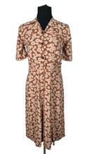 Load image into Gallery viewer, Original 1930's Brown Cotton Day Dress with Pretty Floral Print in Cream and Pink - Bust 32 *
