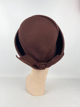 Load image into Gallery viewer, Original 1940’s Warm Brown Felt Bonnet Hat with Lacquered Raffia Trim *
