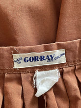 Load image into Gallery viewer, Original 1940&#39;s 1950&#39;s Brown Cotton Skirt by GOR-RAY - Waist 26 27
