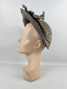 Original 1930's Grey Felt French Hat with Velvet Ribbon Trim by 'Suzanne Le Meunier'