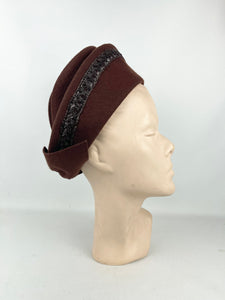 Original 1940’s Warm Brown Felt Bonnet Hat with Lacquered Raffia Trim *