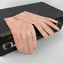 Load image into Gallery viewer, Original 1940&#39;s or 1950&#39;s Soft Pink Leather Gloves with Cut Out Detail - Size 6 *
